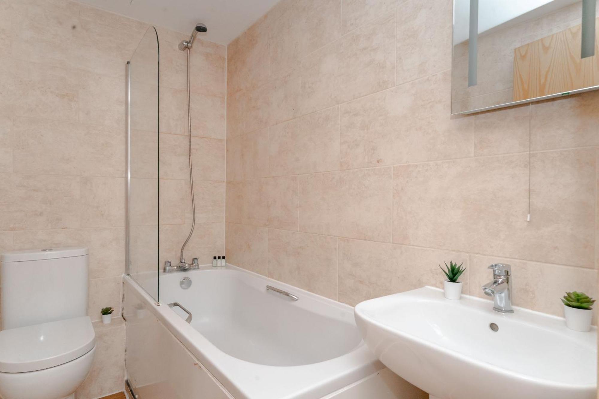 Holborn - 2Br Near Covent Garden -Cityapartmentstay Лондон Екстериор снимка