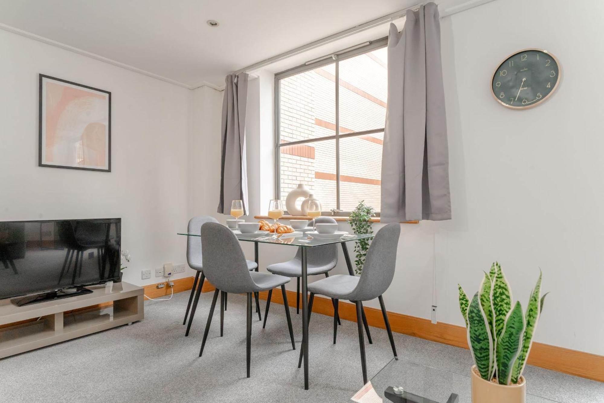 Holborn - 2Br Near Covent Garden -Cityapartmentstay Лондон Екстериор снимка